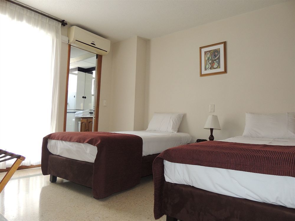 Hotel San Pedro Del Fuerte Медельин Экстерьер фото