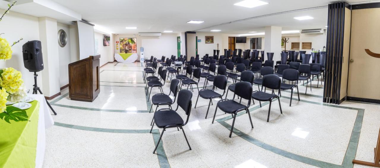 Hotel San Pedro Del Fuerte Медельин Экстерьер фото
