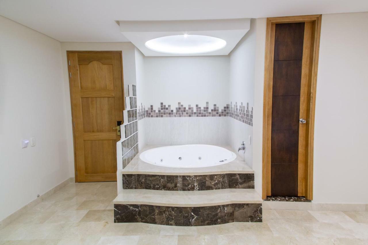 Hotel San Pedro Del Fuerte Медельин Экстерьер фото