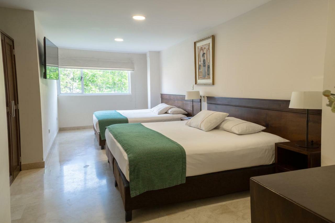Hotel San Pedro Del Fuerte Медельин Экстерьер фото